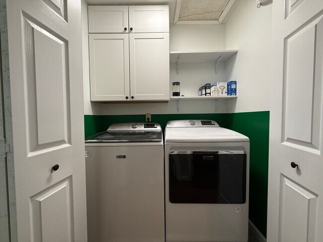 Building Photo - 3 Bedroom 3 Bathroom Home in Kingsport, TN