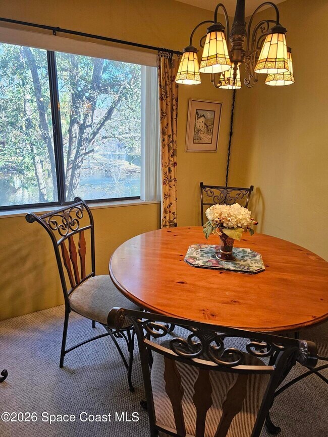 Building Photo - 7820 Shadowood Dr