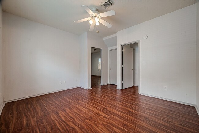 Building Photo - 2810 Austin St