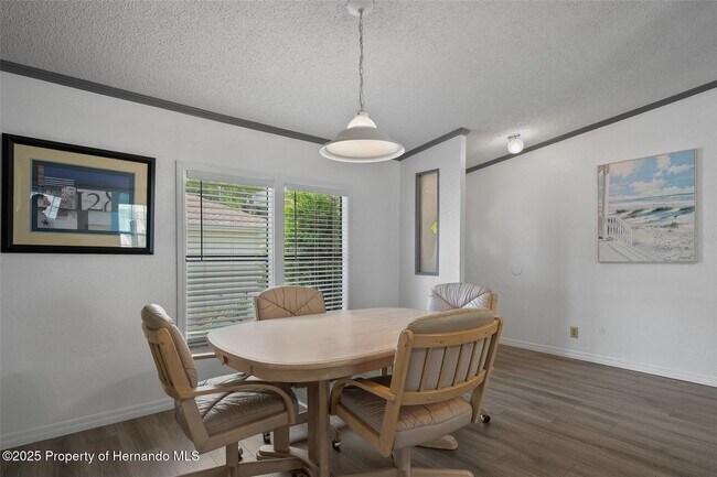 Building Photo - 6901 Richard Dr