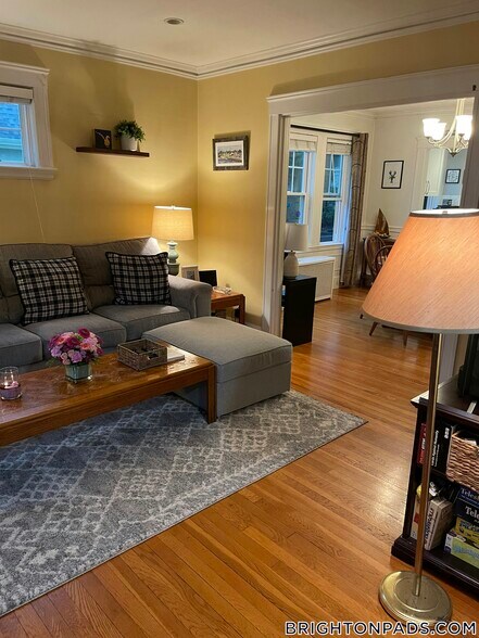 Primary Photo - 30 Bothwell Rd