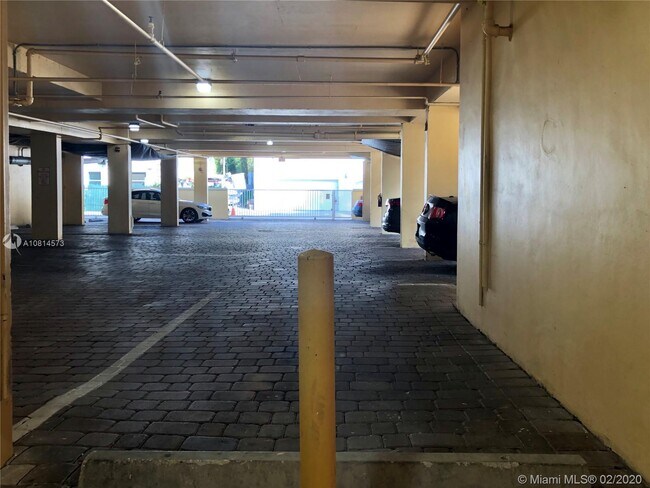 Building Photo - 227 Michigan Ave