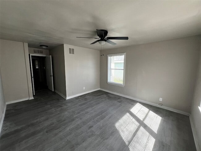 Building Photo - 5727 Doolittle Blvd