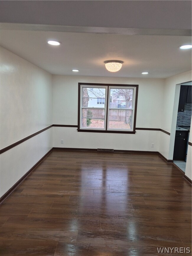 Building Photo - 210 Culpepper Rd