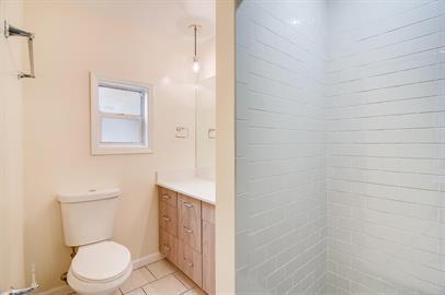 Building Photo - "Cozy 1-Bed Oasis in Titusville: Perfect Comfort on Main Street!"