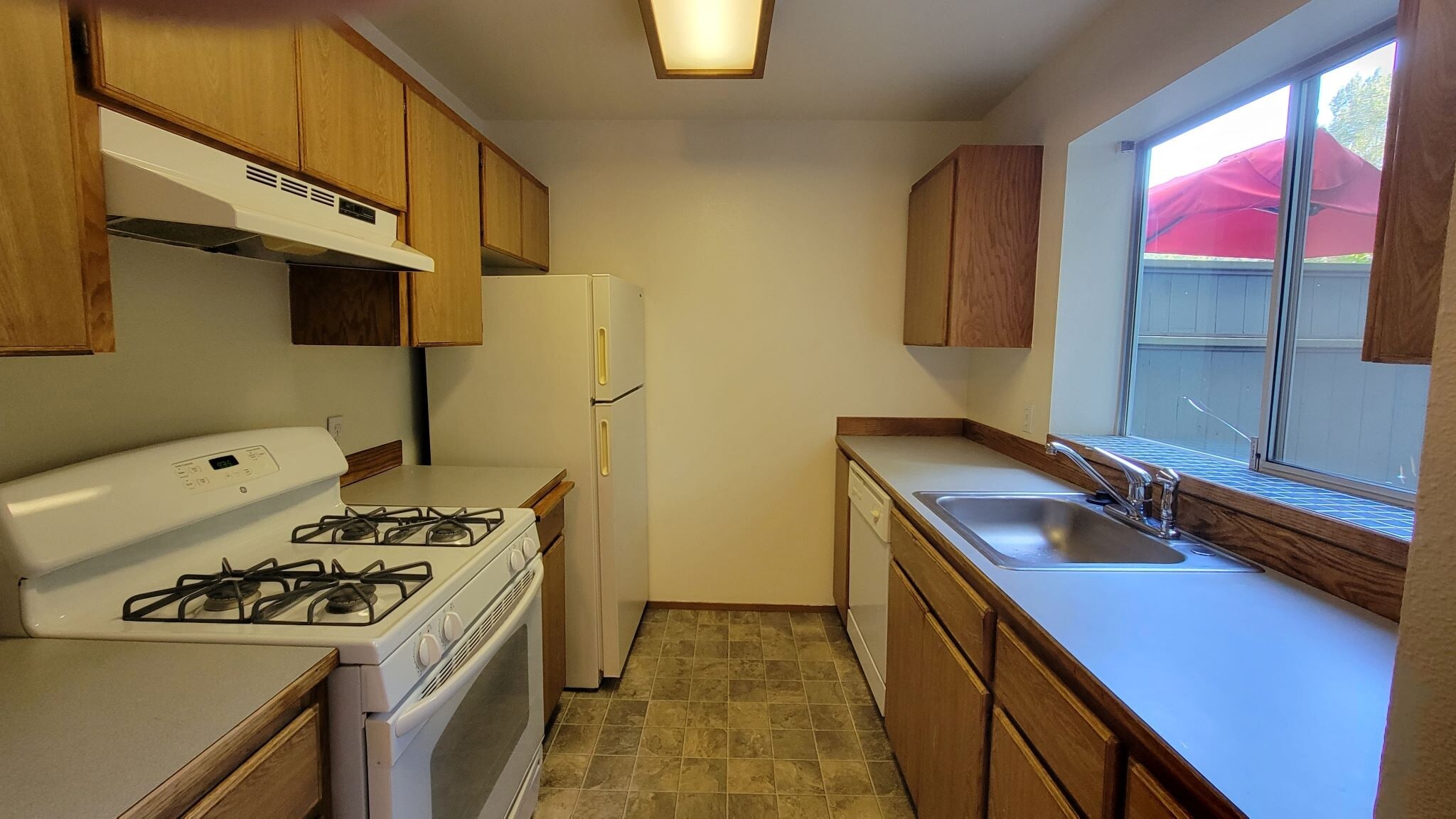 KITCHEN - 1800 11th Ave