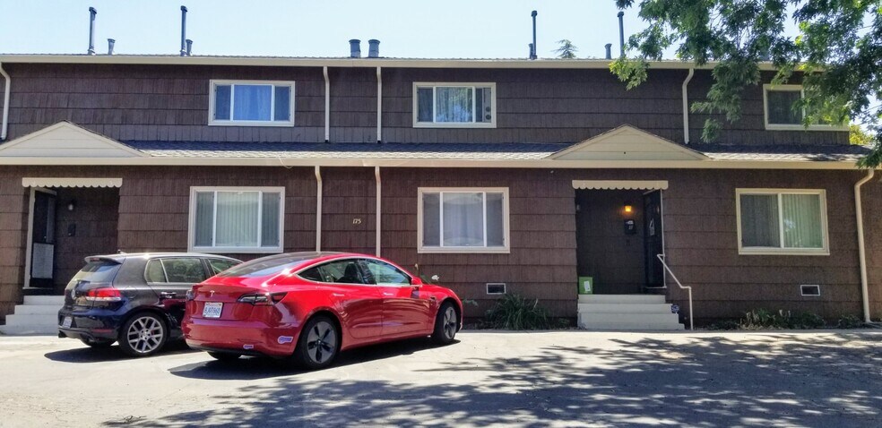 Front of the townhouse and parking - 175 W I St