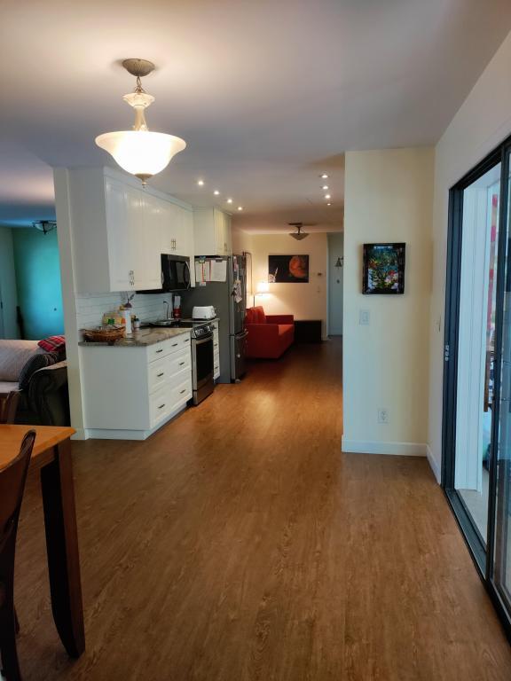 Building Photo - 4 Blaine Ct