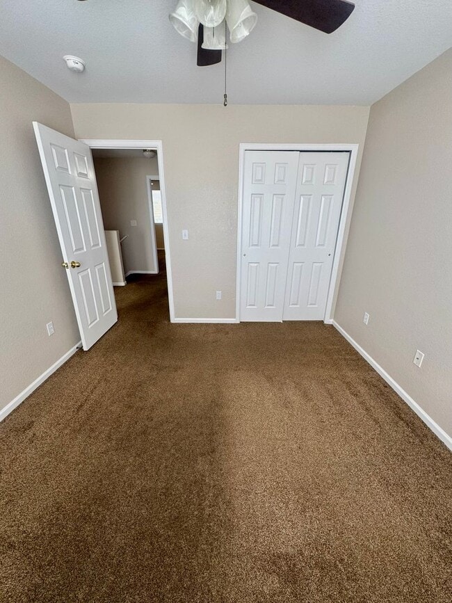 Building Photo - 3 Bedroom Home Close to Military Installations