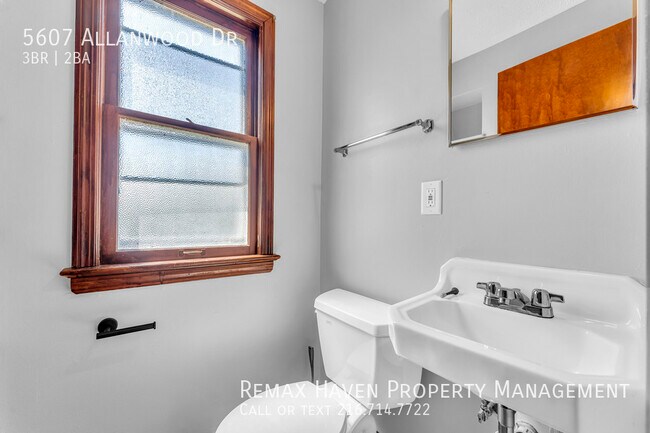 Building Photo - 5607 Allanwood Dr