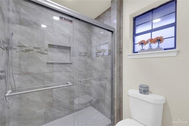 Building Photo - 13 West St