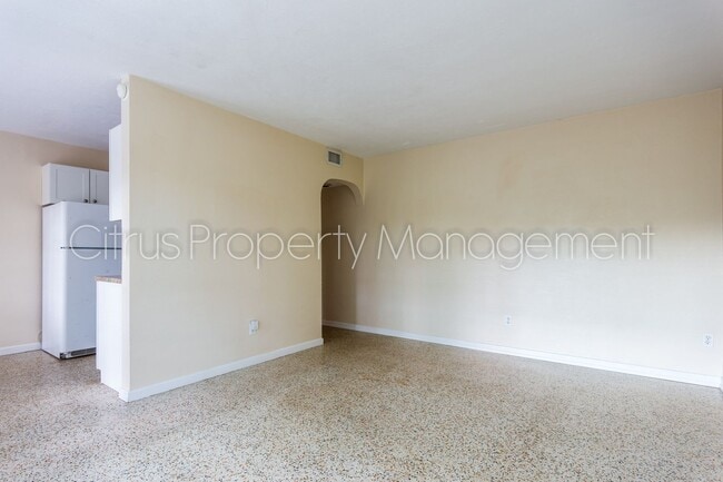 Building Photo - Charming Apartment in Thornton Park