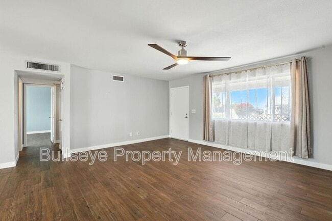 Building Photo - 433 S 113th Pl