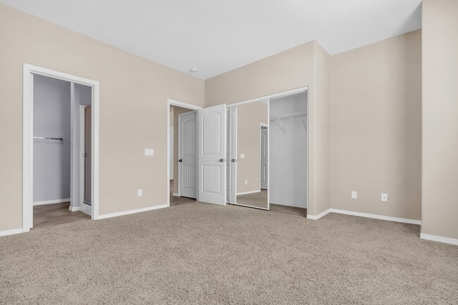Building Photo - 4822 Brookside Ave