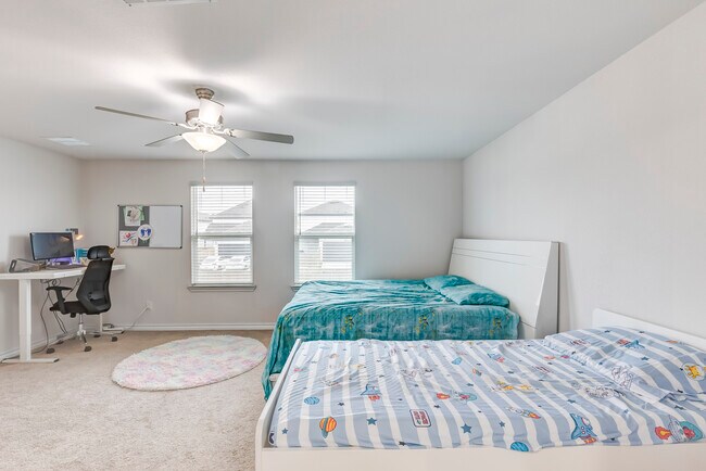 Building Photo - 149 Andesite Trl