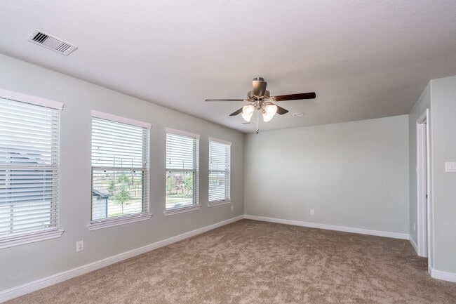 Building Photo - 204 Upland Dr