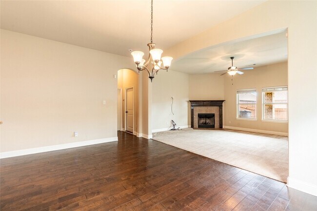 Building Photo - 210 Cool Meadows Ln
