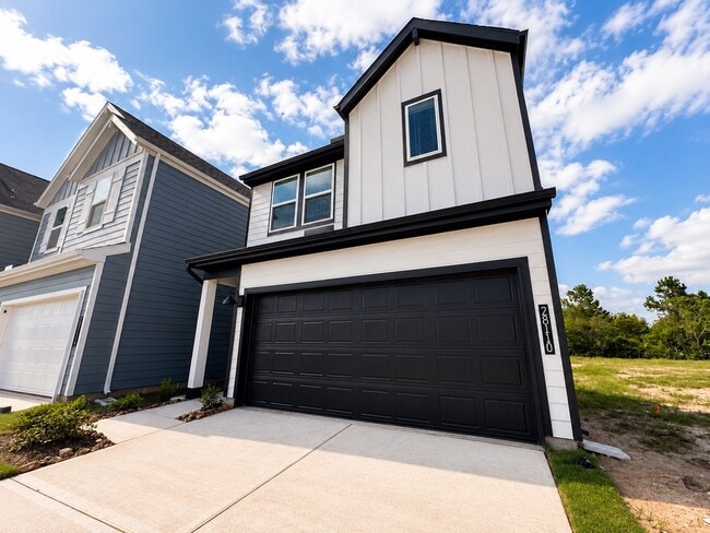 Building Photo - 28110 Meadowlark Sky Dr