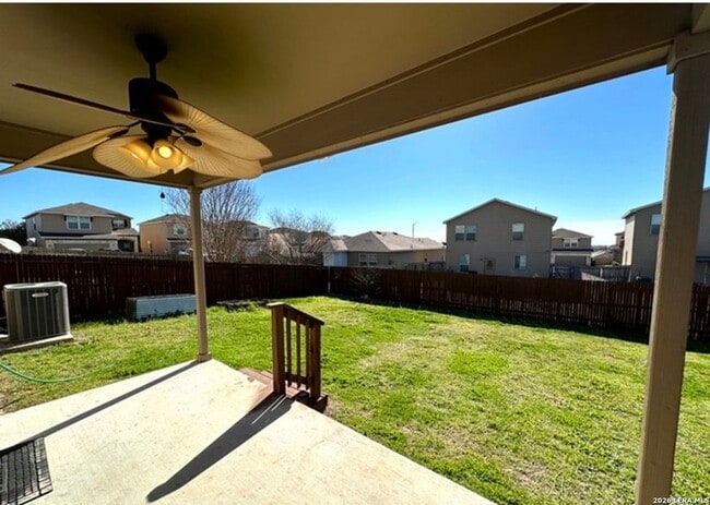 Building Photo - 25007 Cambridge Wl