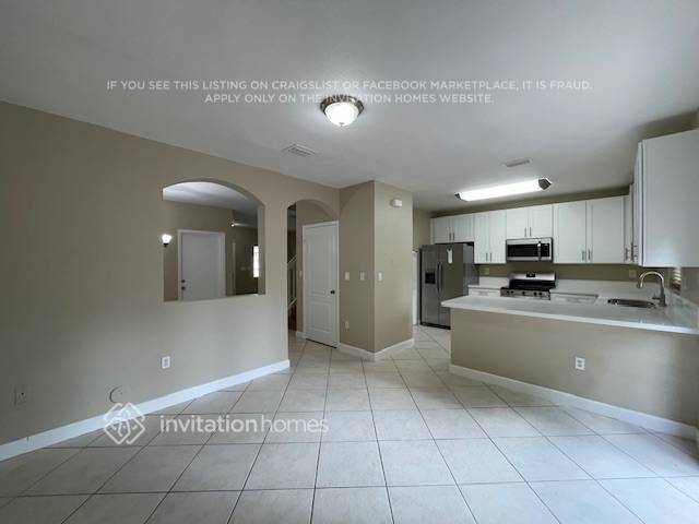 Building Photo - 14848 SW 9th Ln