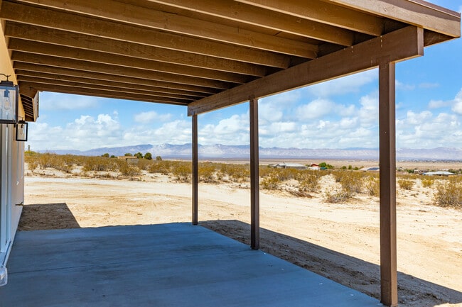 Building Photo - 10201 Crest Rd