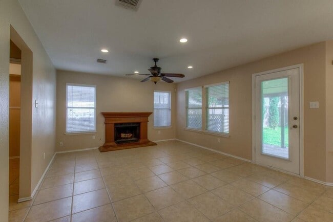 Building Photo - 3514 Ruby Red Dr