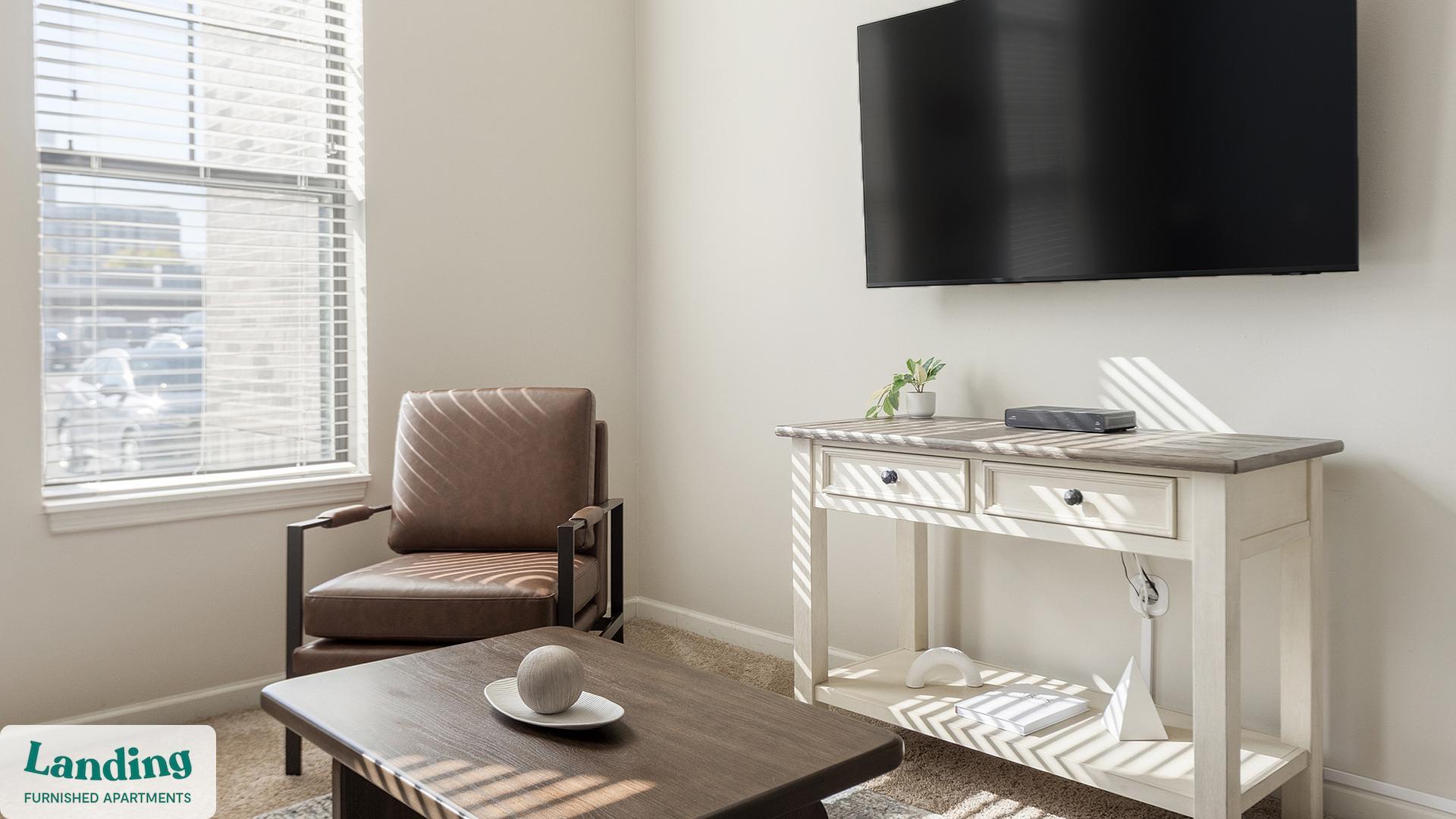 Building Photo - 4050 W Pine Blvd