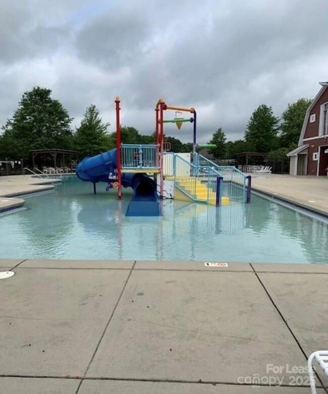 Building Photo - 11054 Hat Creek Ln