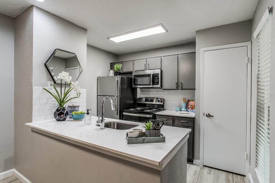 Interior Photo - Melville