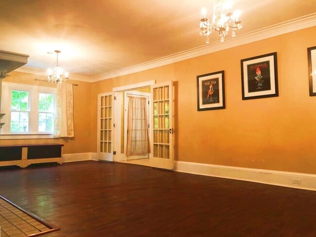 Building Photo - 91 N Portage Path