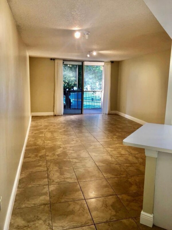 Building Photo - 8343 Lake Dr