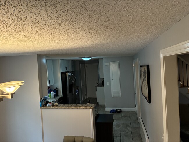 Building Photo - 23 Briarwood Rd