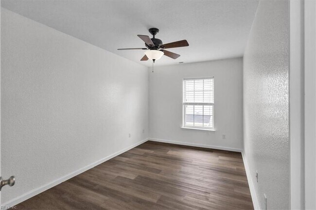 Building Photo - 1315 Teton Cir