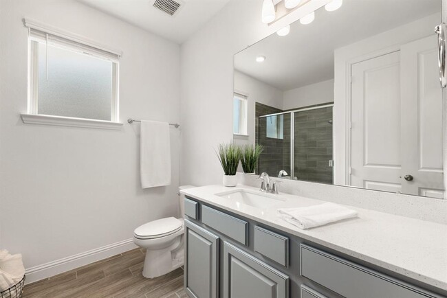 Building Photo - 6518 Fairway Gln Ln