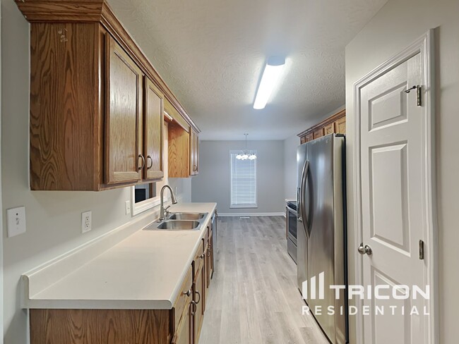 Building Photo - 1429 Cedar Springs Cir