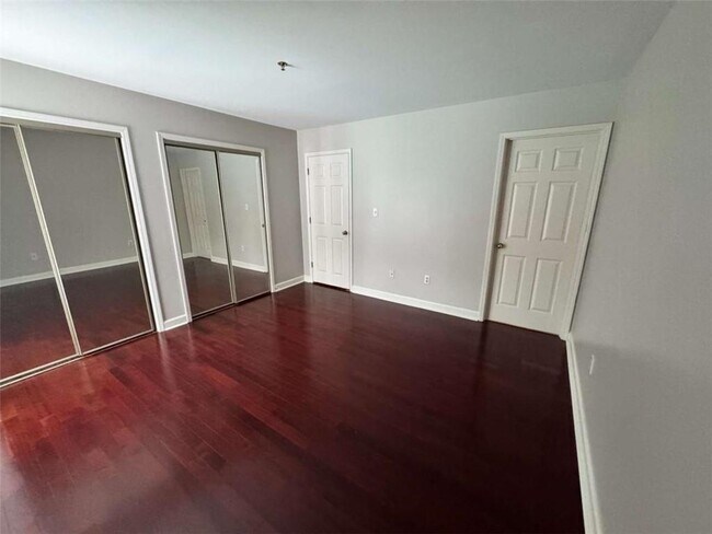 Building Photo - 3201 Lenox Rd NE