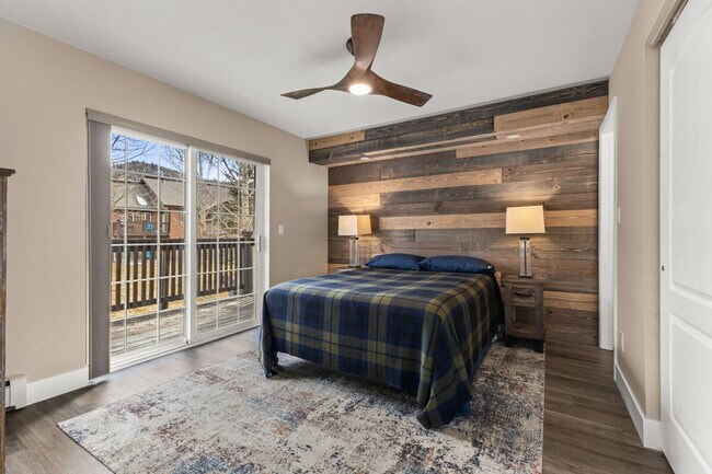 Building Photo - 3377 Sunburst Ct