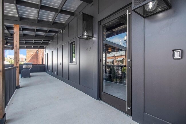 Building Photo - 42 Keys Ferry St