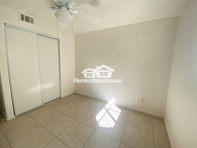 Building Photo - 325 S Pioneer