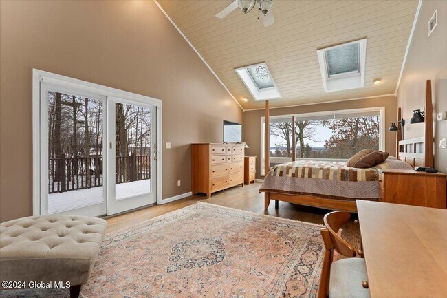 Building Photo - 7 Hill Rd