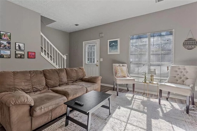 living room - 3444 Washington Way