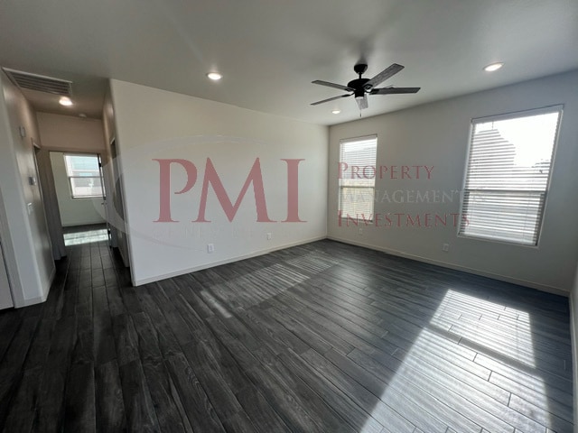 Building Photo - 5491 Ledesma Dr