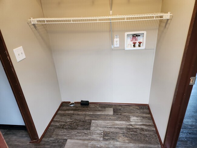 Building Photo - 19066 Taylor Rd