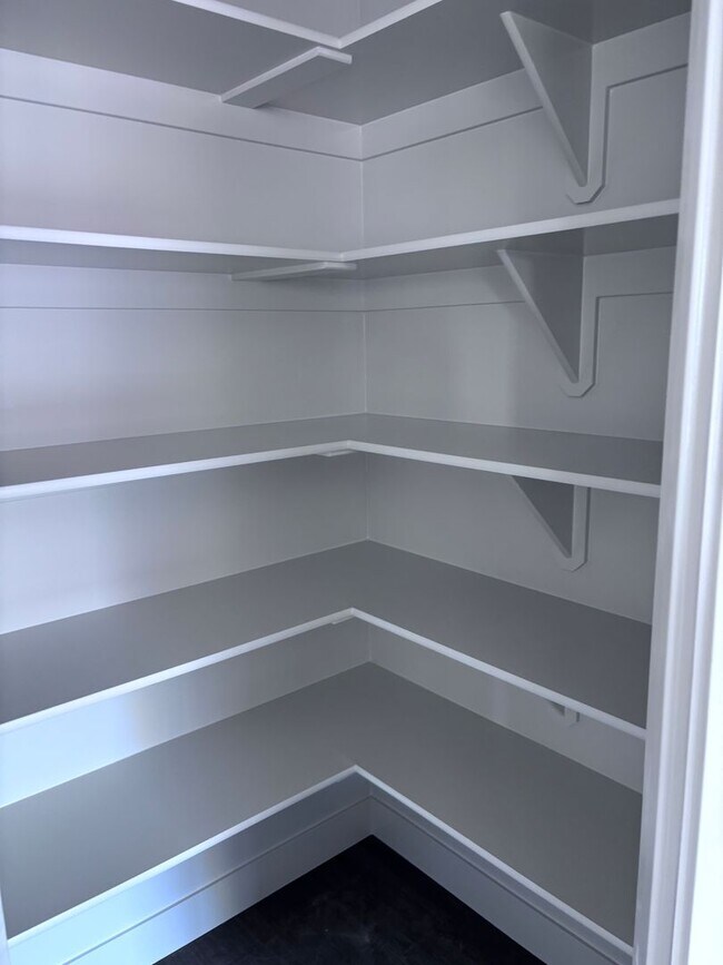 Building Photo - Brand New Ivory Home close to Sand Hollow