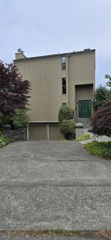 Building Photo - 3033 W Viewmont Wy W