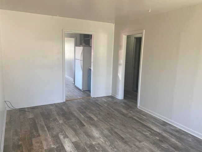 Building Photo - 607 Morgan Ave