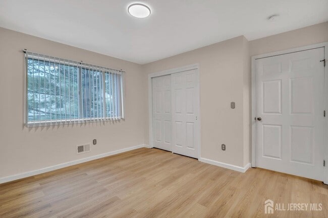 Building Photo - 4517 Birchwood Ct