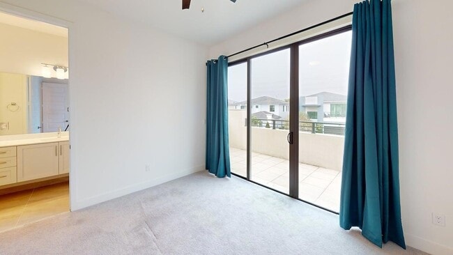 Building Photo - 10780 Oceano Wy
