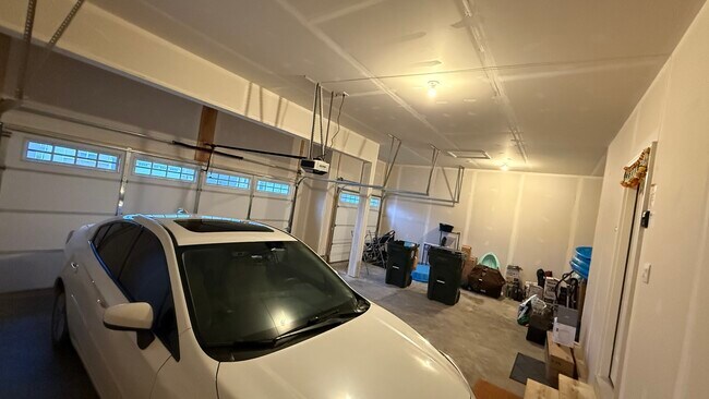 Building Photo - 1347 Tiger Lily Dr