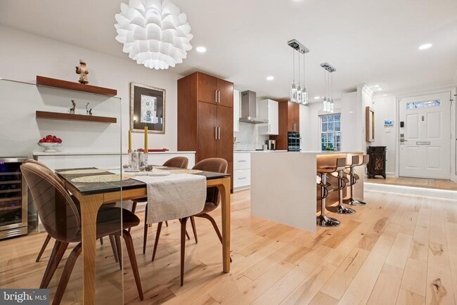 Building Photo - 4353 Westover Pl NW